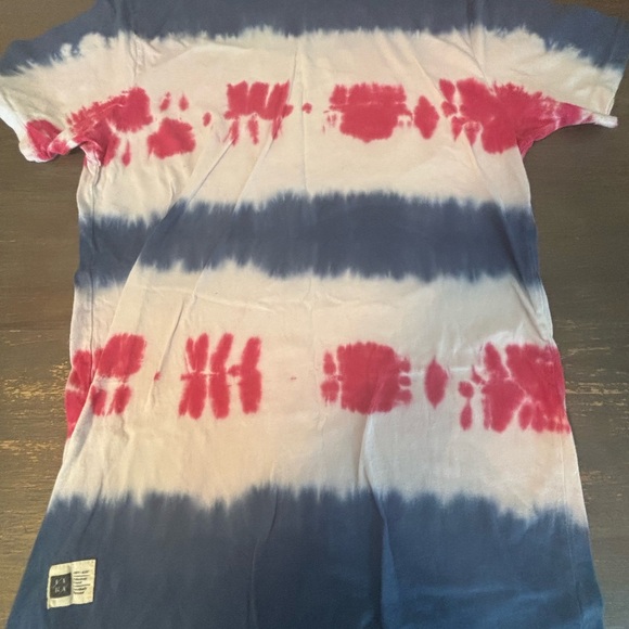 LIRA Tie Dye Red, White & Blue Medium T’shirt - Picture 1 of 15